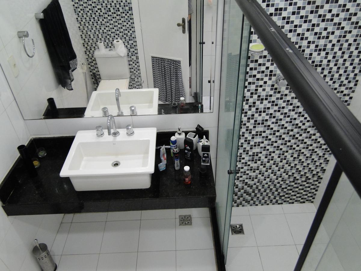 Copacabana, 4 Quartos, 3 Banheiros Apartamento *